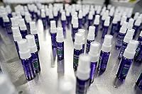 Vista 6 de NANO MAGIC Kit de recarga de limpieza de pantalla sin rayas, 7 onzas, spray de 1 oz, repuesto de 6 onzas, 2 paños de microfibra, televisor LCD LED