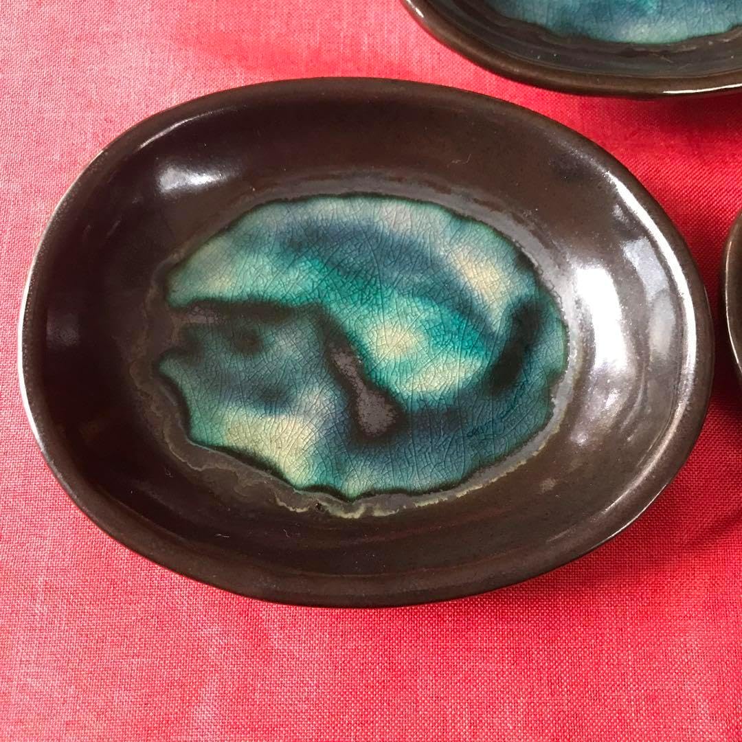 深い青の水色の濃淡が美しい石垣焼の器3枚　和食器　ガラス釉　楕円皿　やちむん 深い青の水色の濃淡が石垣焼の器3枚 和食器 ガラス