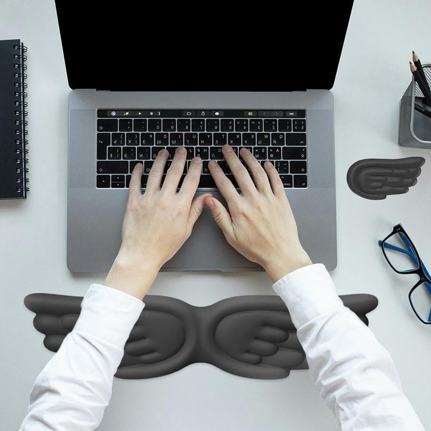 2 Pezzi Poggiapolsi a Forma Di Ali, Poggiapolsi Con Schiuma Di Poliuretano e Memory Foam, Pelle Pu Wrist Rest Con Base Antiscivolo, Accessori per Computer, Parapolsi, Tastiera, Mouse, Desktopper