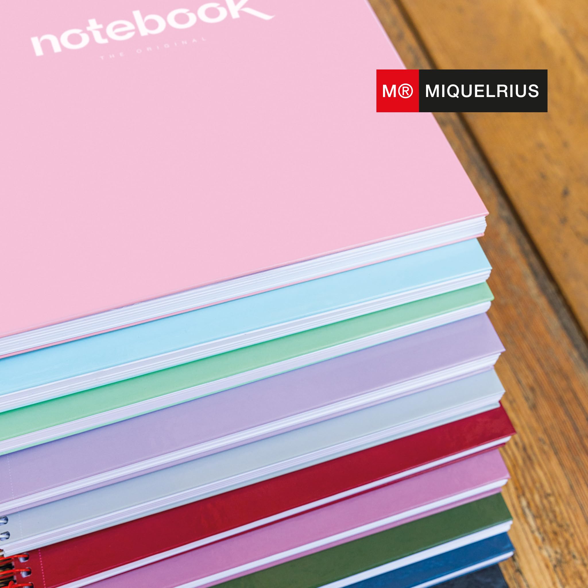 Miquelrius Cahier A4 ligné 7 mm Emotions 80 feuilles 90 g/m² spirale microperforée couverture extra rigide noir