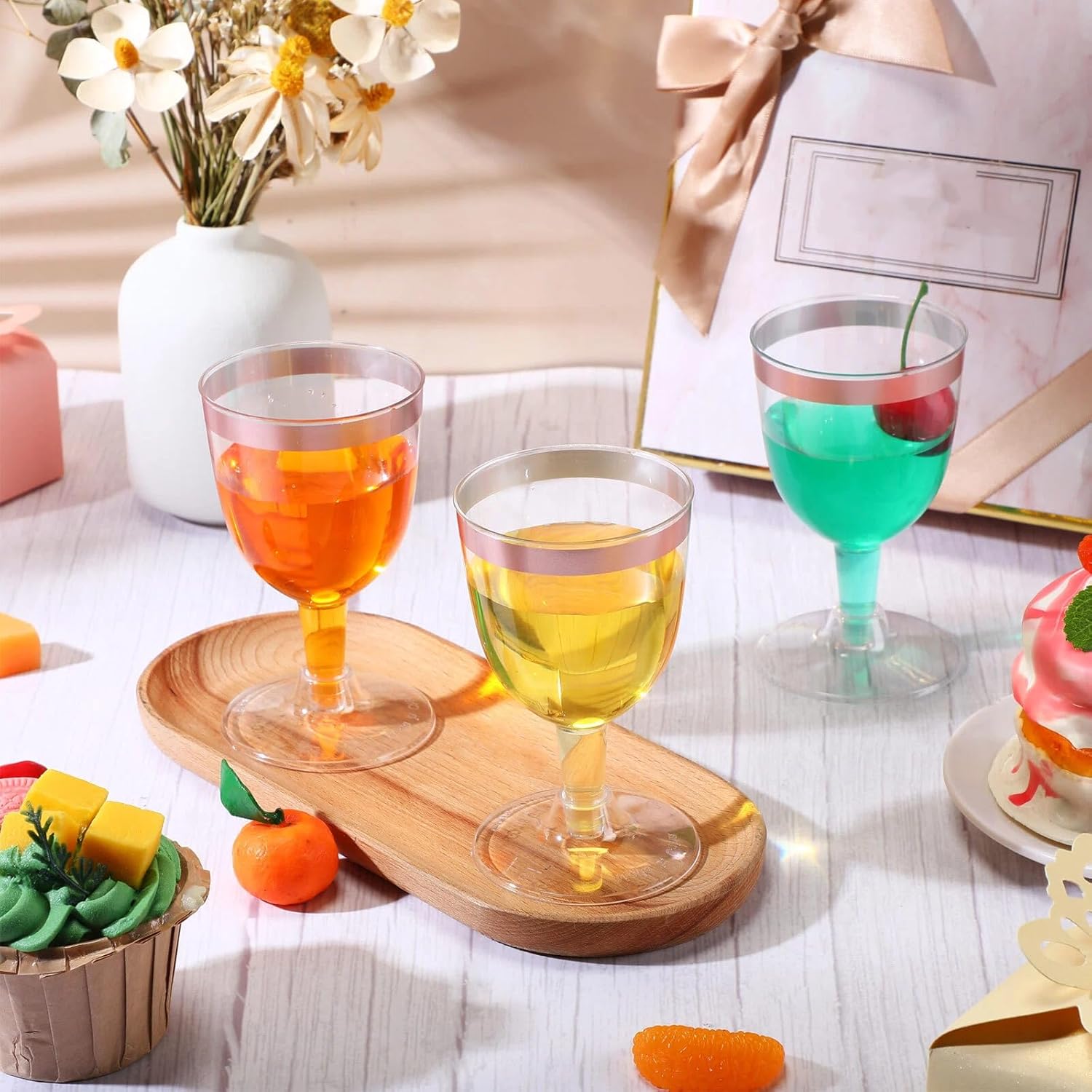 Thenshop 50 Pack 5 oz Plastic Champagne Flutes Clear Disposable Wine Glasses Cups with Stem Reusable Goblets Shatterproof Cocktail Cups for Mother's Day Wedding Party Holiday Dessert(Rose Gold Rim) - Image 4