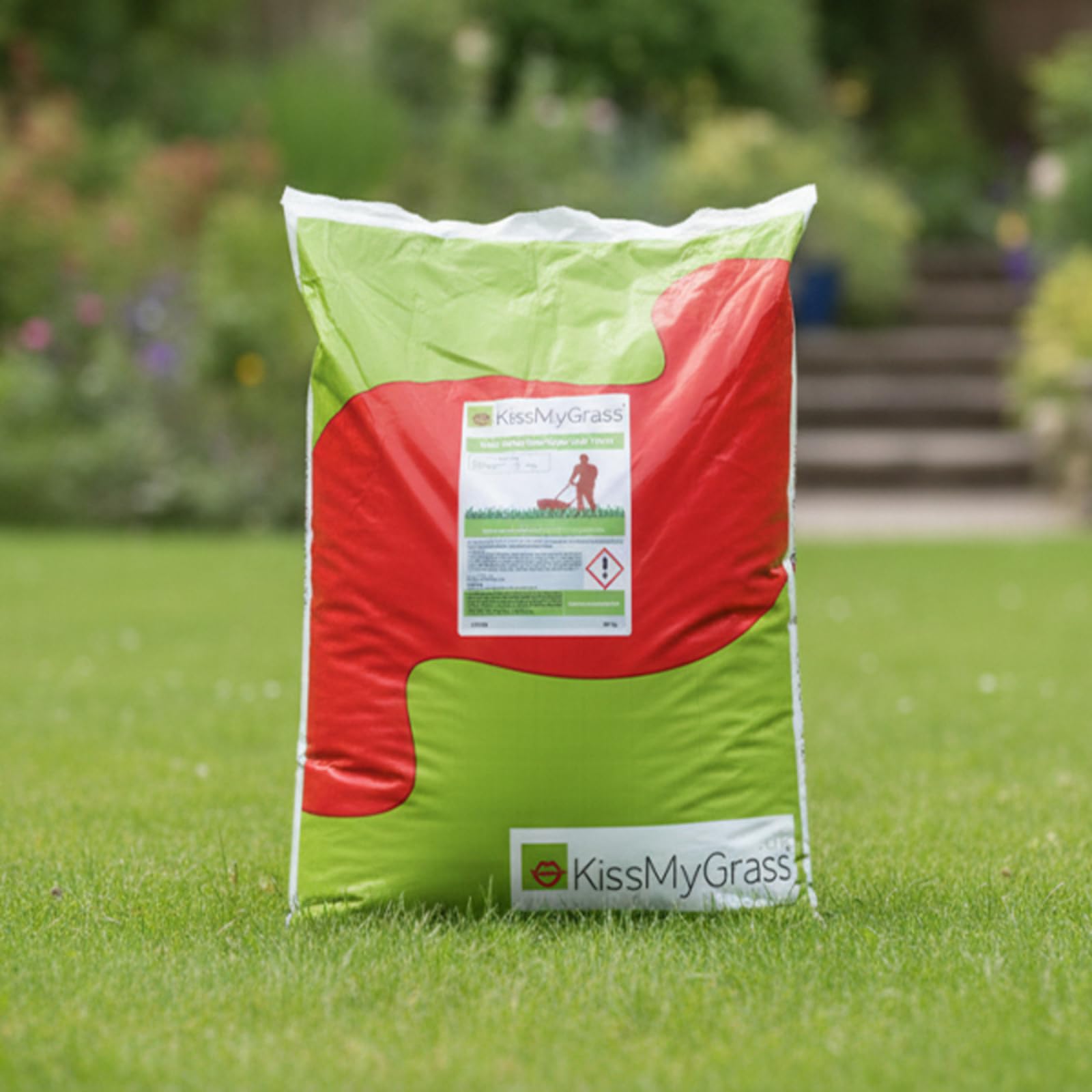 KissMyGrass Lawn Revivor (10kg) - Lawn Repair for Garden, Fast-Acting Granular Fertiliser for Grass, High Iron Content for Deep Shade of Green, March - October Application