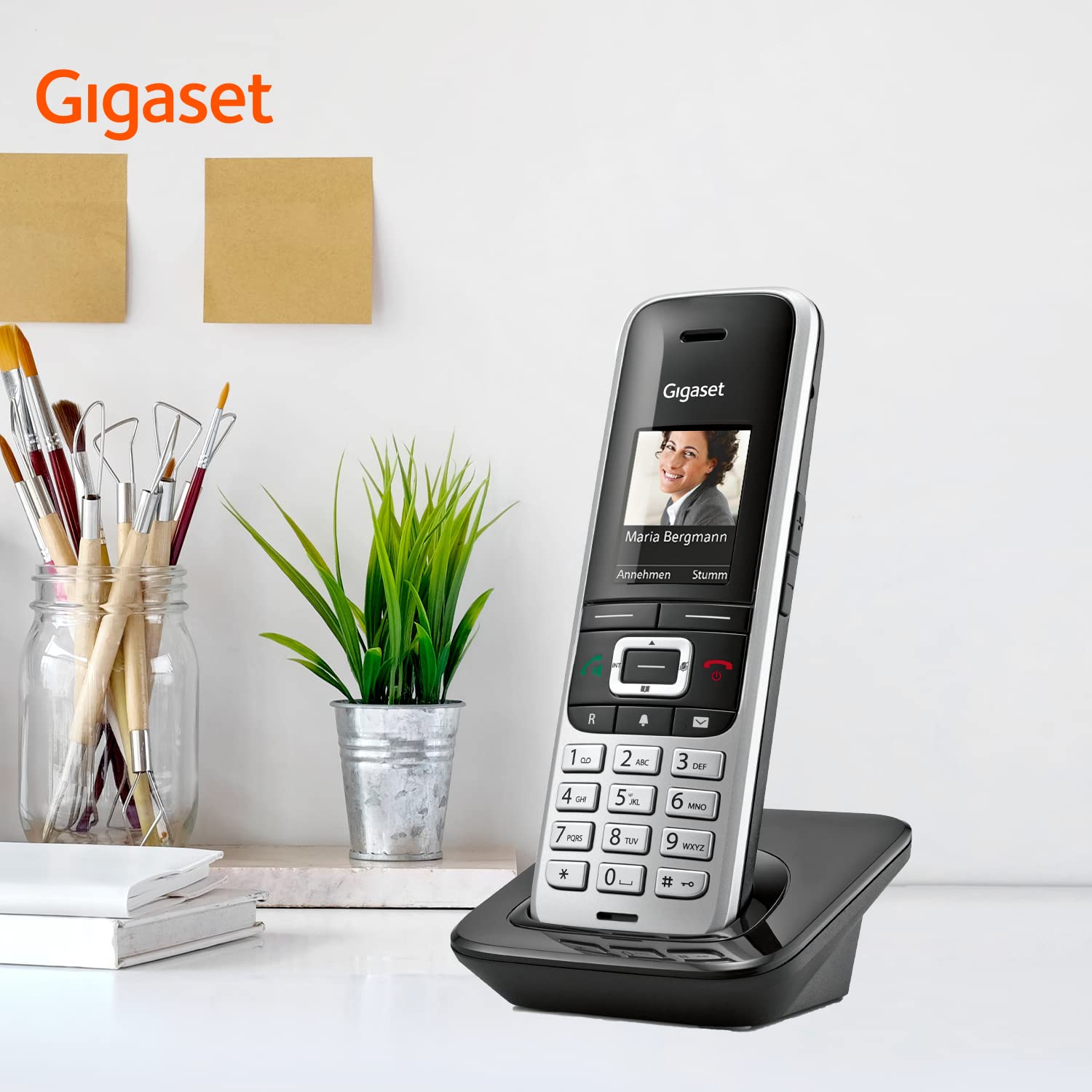 Gigaset PREMIUM 100HX - DECT-Mobilteil mit Ladeschale - Fritzbox-kompatibel - Schnurloses Telefon erweiterung für Router und DECT-Basis - Datensynchronisation per USB, top Akustik, platin-schwarz