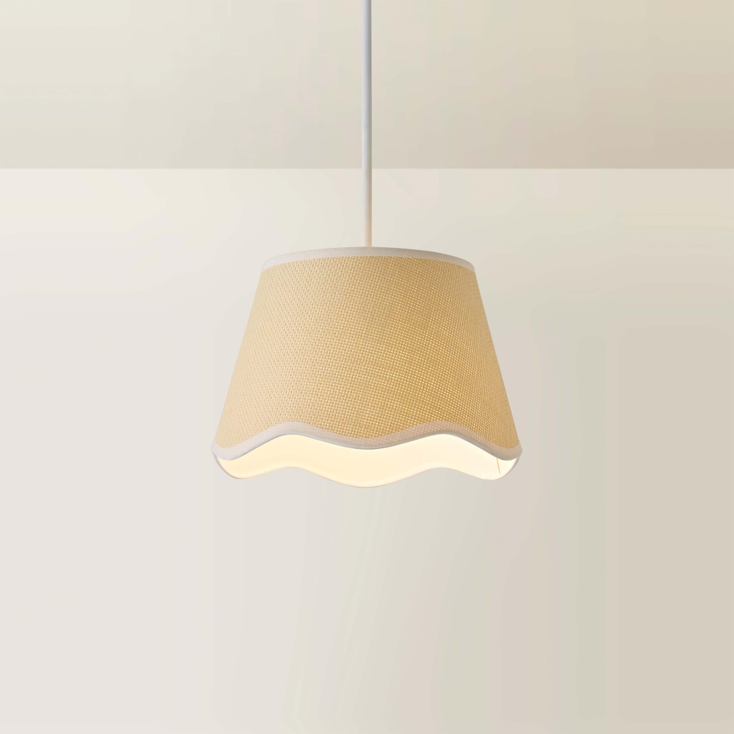 ValueLights | Small Easy Fit Natural Scallop Light Shade with White Trim Bedroom Hallway Lampshade | Shades, Home Décor & Improvement Essential | 250mm Shade Width