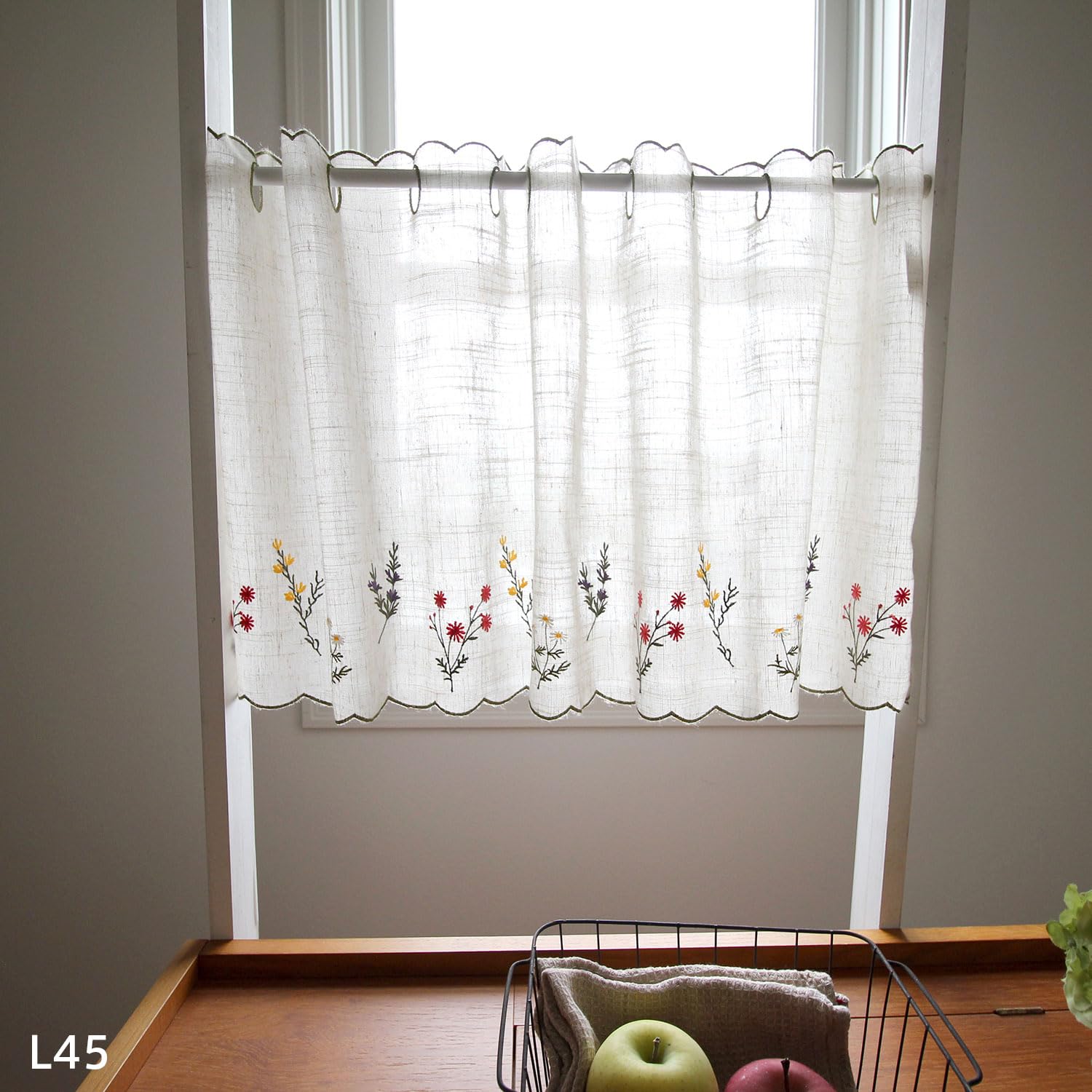 Amazon｜カフェカーテン ディアーナ 花柄刺繍 麻風 ヨコ100cm×タテ45cm