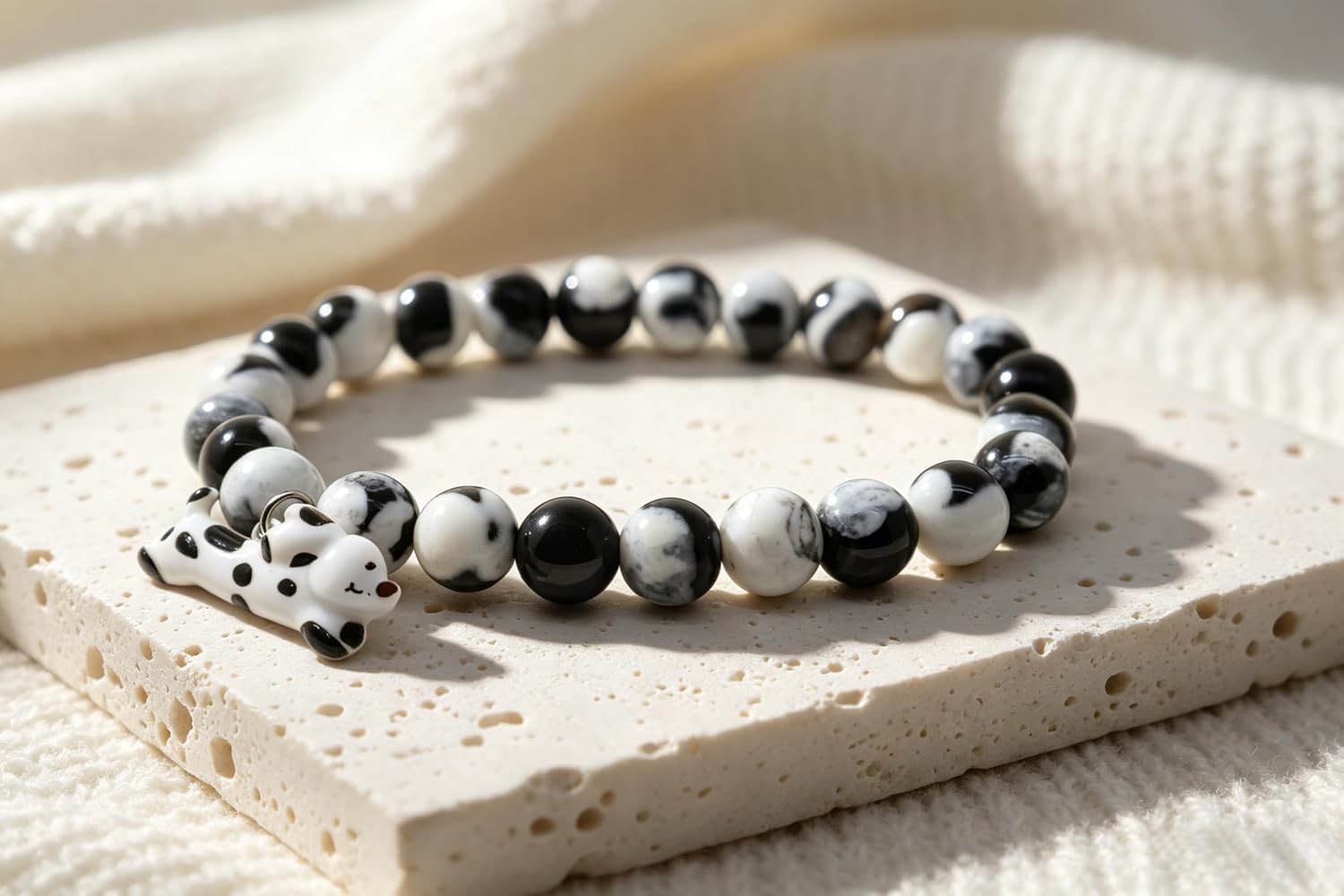 Dalmatian Bracelet for Women – Natural Black & White Fire Agate Stone with Dalmatian Charm – Spotted Dog Wristband, Dalmatian Jewelry for Dog Lovers, Dalmatian Charm Bracelet for Women Men