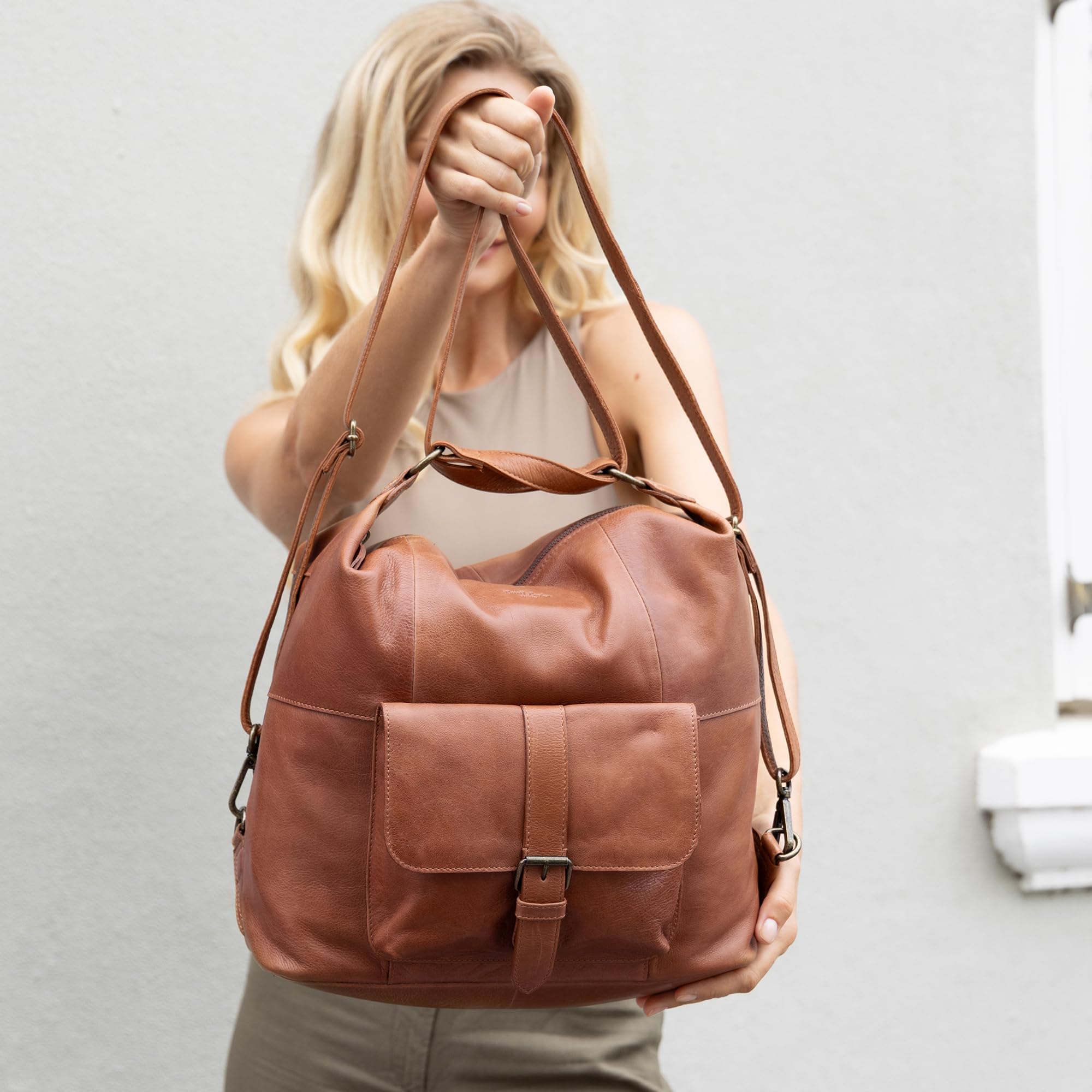 Gusti Leder Umhängetasche Armand- 2-in-1 Umhängetasche mit Funktion zum Rucksack