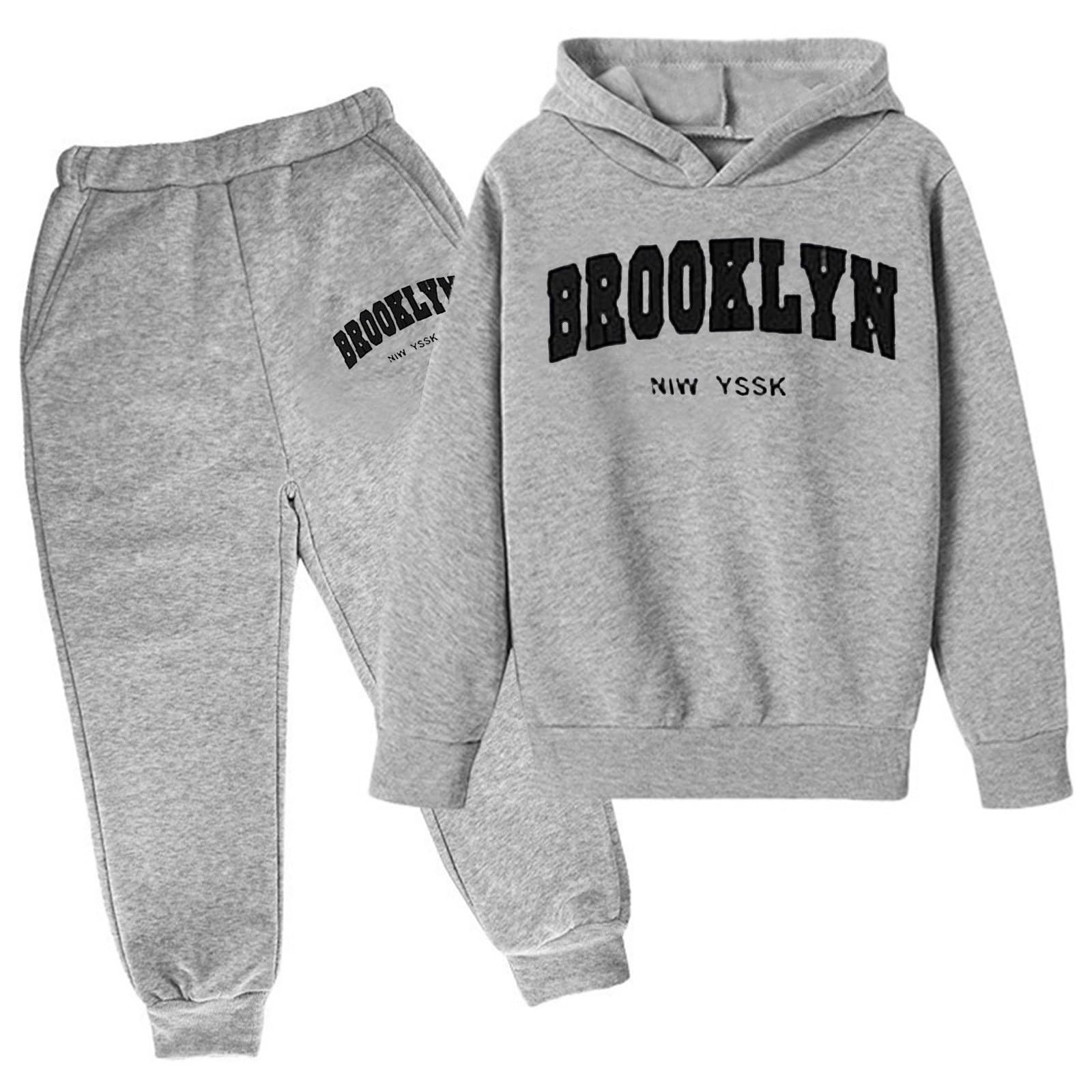 Generisch 2 Teilig Kinder Trainingsanzug mit Druken Jogginganzug Mädchen Oversized Hoodie und Bündchen Hose Trikot Set Baumwolle Freizeitanzug Leicht Oversize Hausanzug Sets Stilvolle Outfit