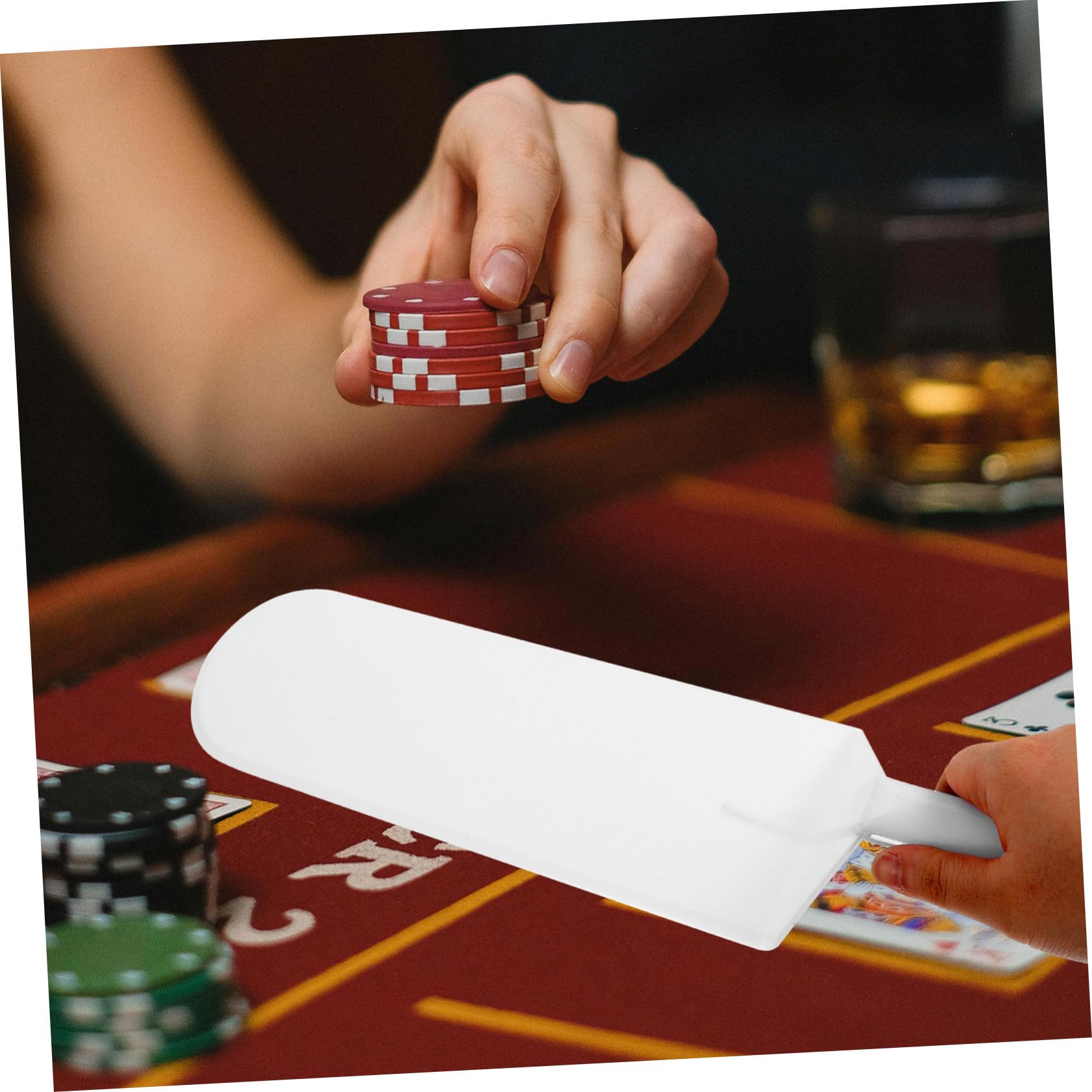 Toyvian 2pezzi Shovel Per Carte Da Gioco Plastica Riusabile Design Leggero e Portatile Per Poker e Giochi Di Carte Previene Graffi e Infortuni Durante Gioco