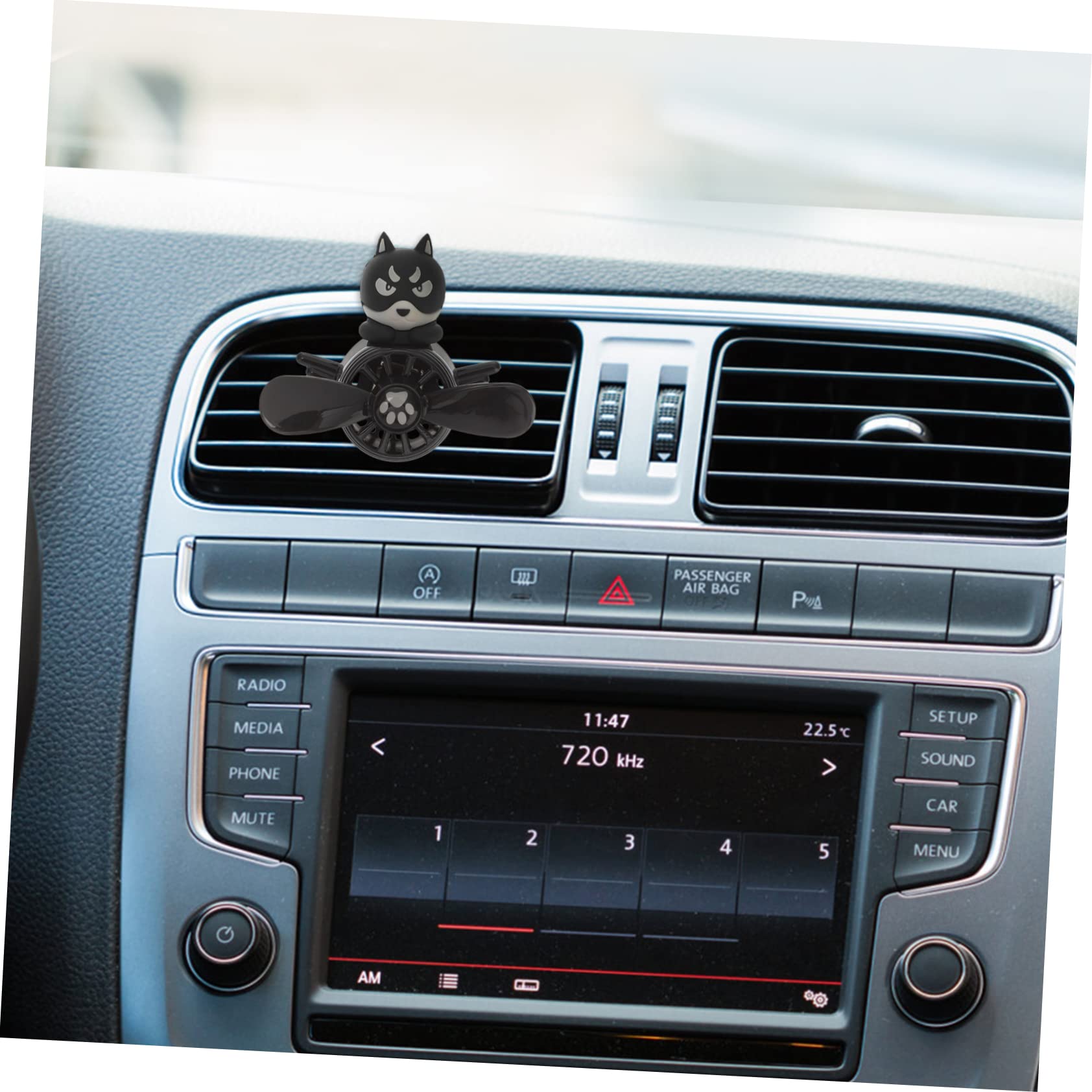 SOLUSTRE 4pezzi Diffusore Per Auto Forma Di Cartone Con Ventilatore Decorazione Da Interni Per Auto Profumo Rinfrescante e Antistress Facile Da Installare Sulla Bocchetta Aria