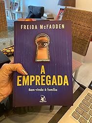 A empregada (A empregada – Livro 1): Bem-vinda à família | Amazon.com.br