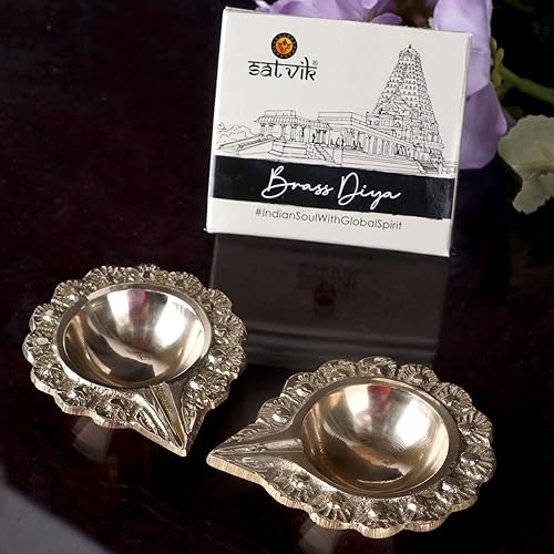 Miniatura 8 de Satvik - 2 piezas de latón Kuber Diya grabado diseño floral Pooja Diwali Home Mandir Decoración lámpara de aceite Kutthu Vilakku Nilakku Lakshmi