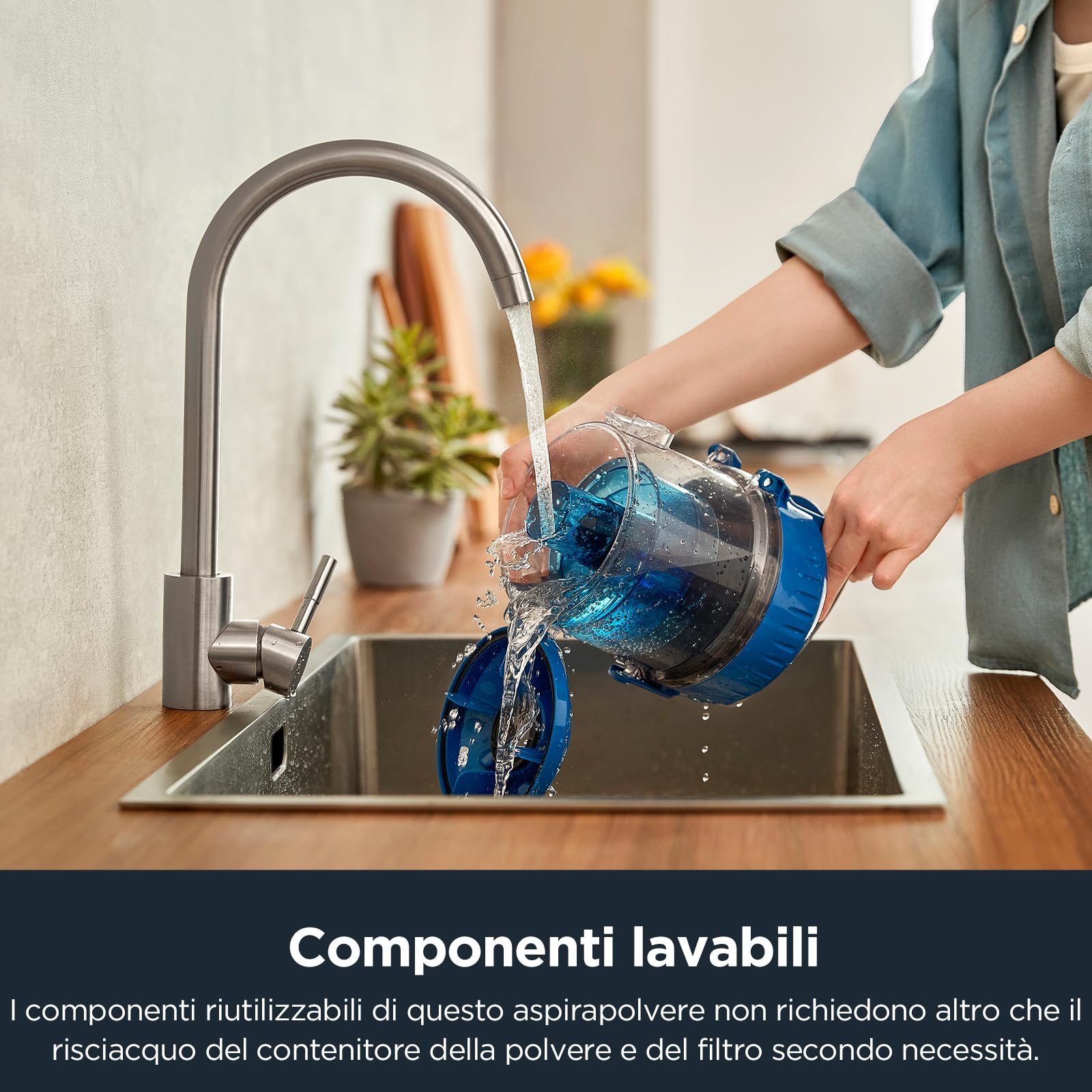 Eureka WhirlWind Aspirapolvere senza sacco, aspirapolvere a traino, aspirapolvere potente silenzioso con cavo per tappeti, pavimenti, pelo animale e polvere, 700W, 1,5L, blu