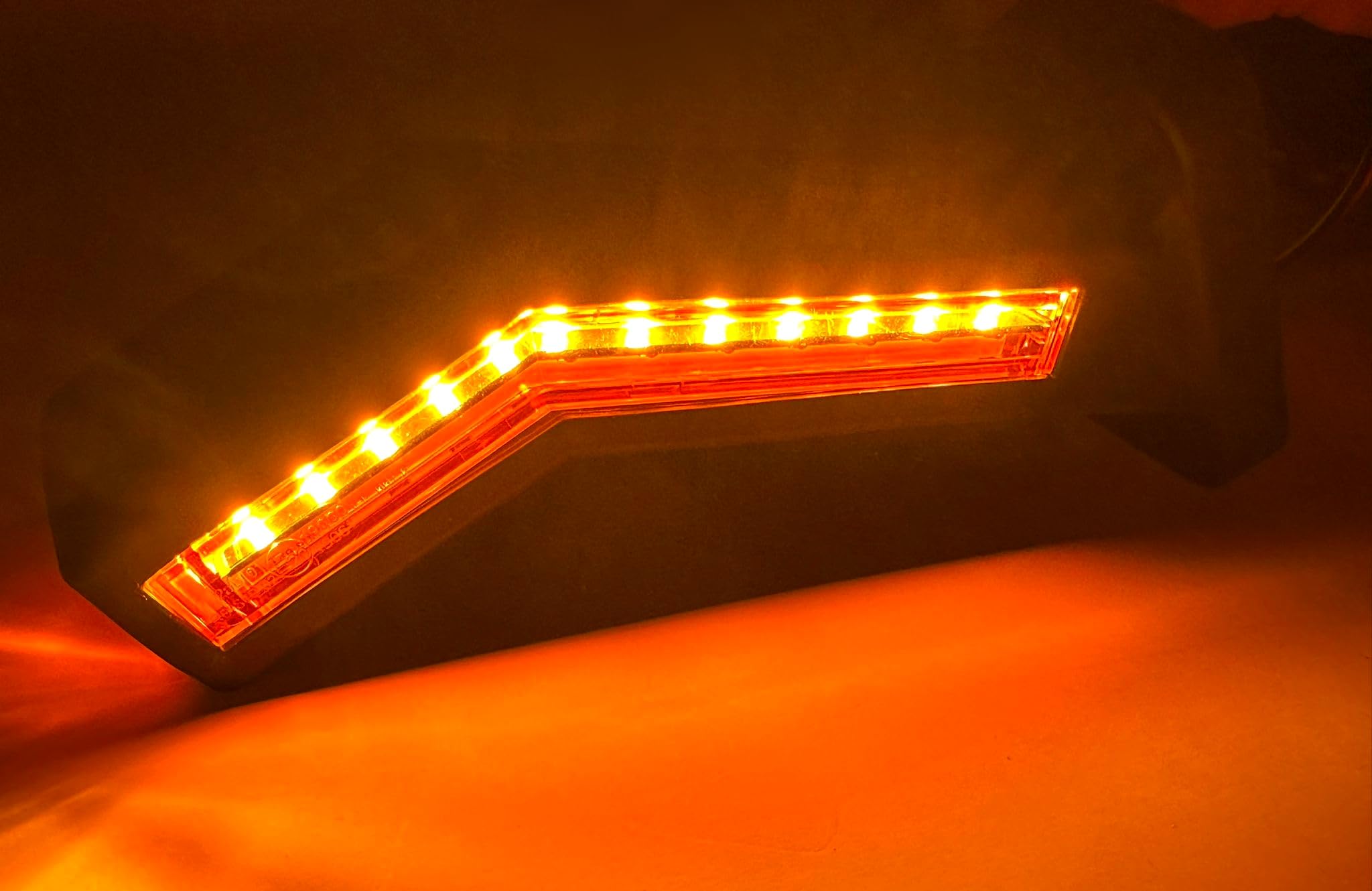 2x LED Umrissleuchte Positionsleuchte mit Dynamischer Blinker Laufblinker Bremsleuchte 12V 24V für Anhänger