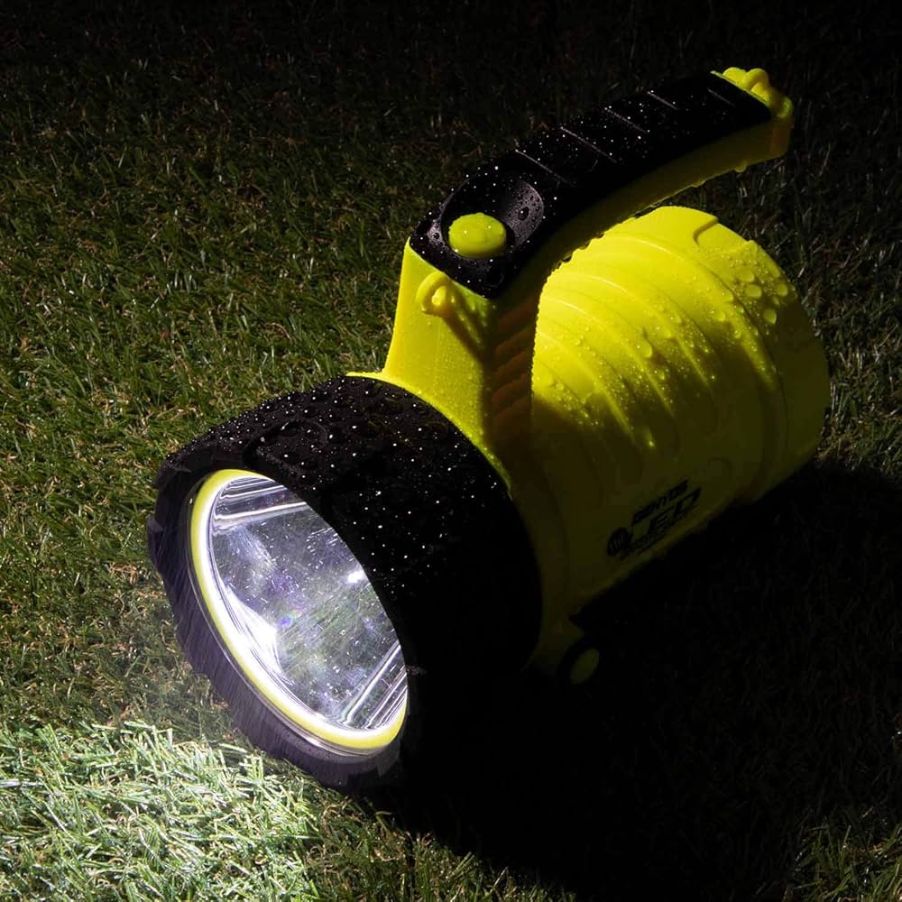 Amazon | GENTOS(ジェントス) LED 懐中電灯 【明るさ1300ルーメン/実用