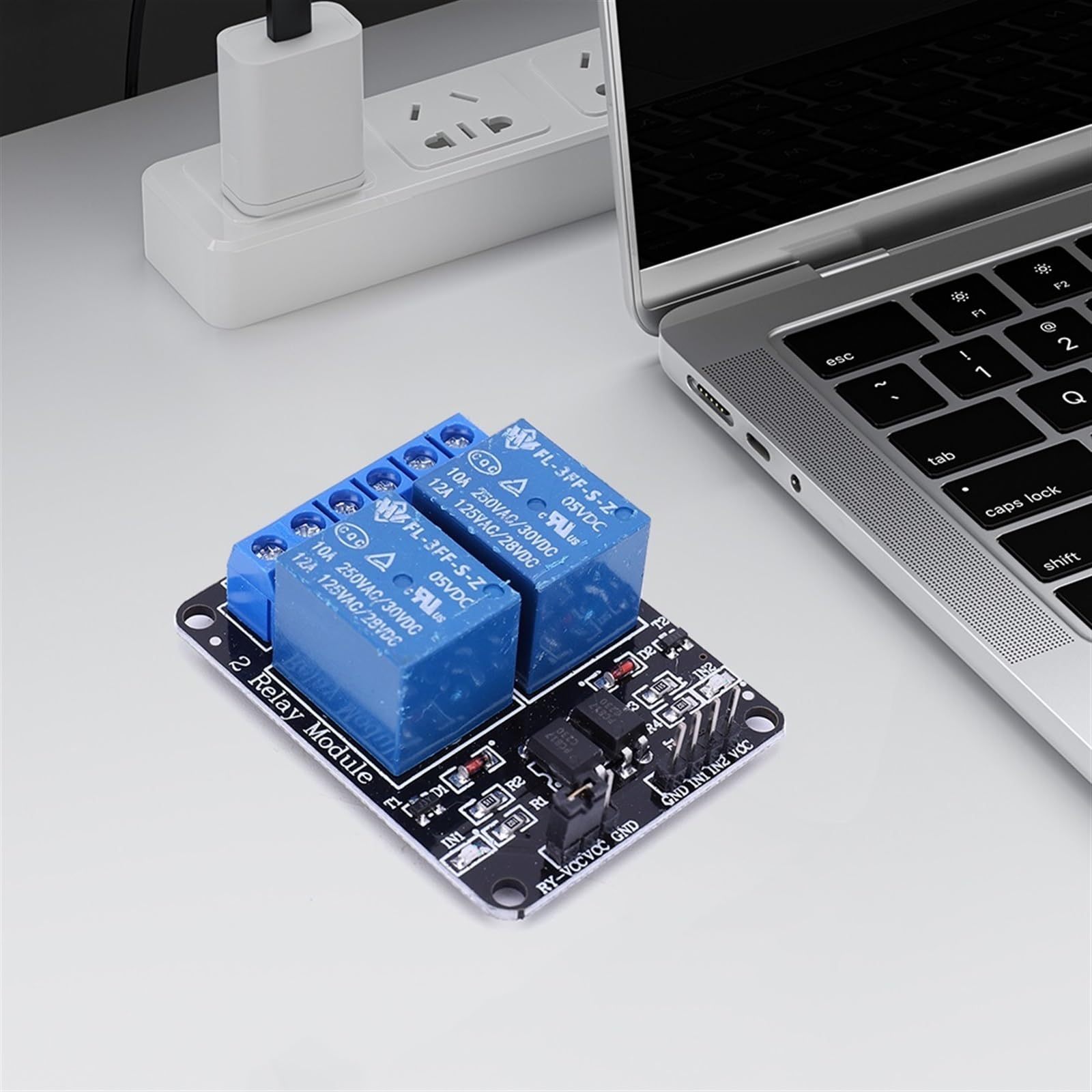 Modulo relè 5 V 12 V 24 V con Uscita relè accoppiatore Ottico 1 2 4 modulo relè a 8 Vie Componenti for apparecchiature di automazione(5V,8S)