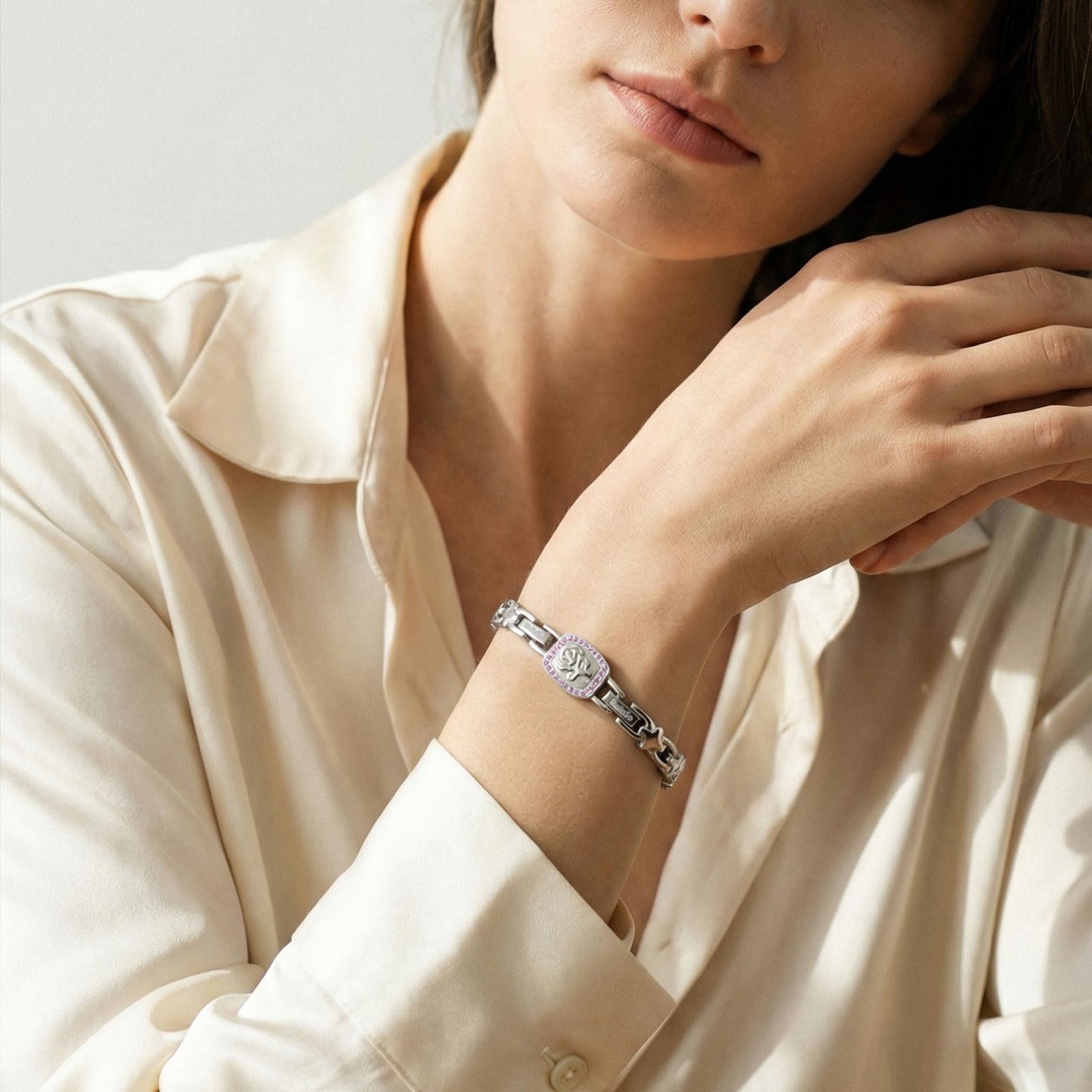 RainSo Bracelet magnétique pour femme - Rose amovible - Bracelet 2 en 1 en acier inoxydable avec double design de port - Taille réglable - Avec outil de réglage et boîte cadeau (rose)
