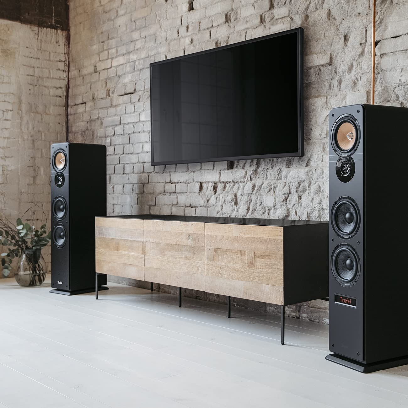 Teufel Ultima 40 AKTIV - Para 3-drożnych aktywnych głośników, Bluetooth aptX, Dolby Audio, HDMI Arc, Option Surround, 260W, Bass-Reflex, wbudowany wzmacniacz - Czarny