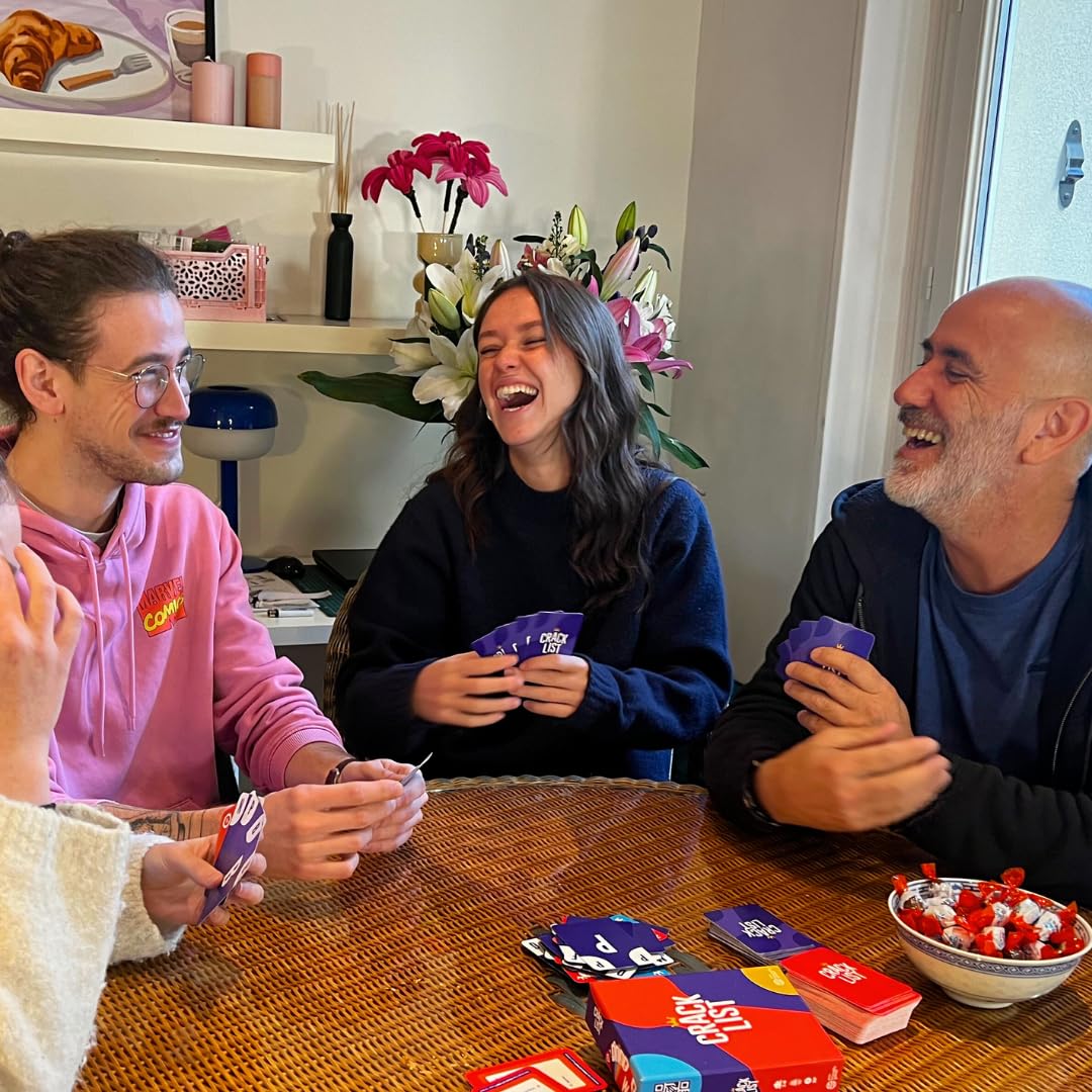 CRACK LIST - Jeu du Petit bac - Jeu de Cartes - Jeu d'ambiance - entre amis et en famille - 10 ans et plus - 2 à 8 joueurs - version française - Yaqua Studio, YAQ001CR, Bleu
