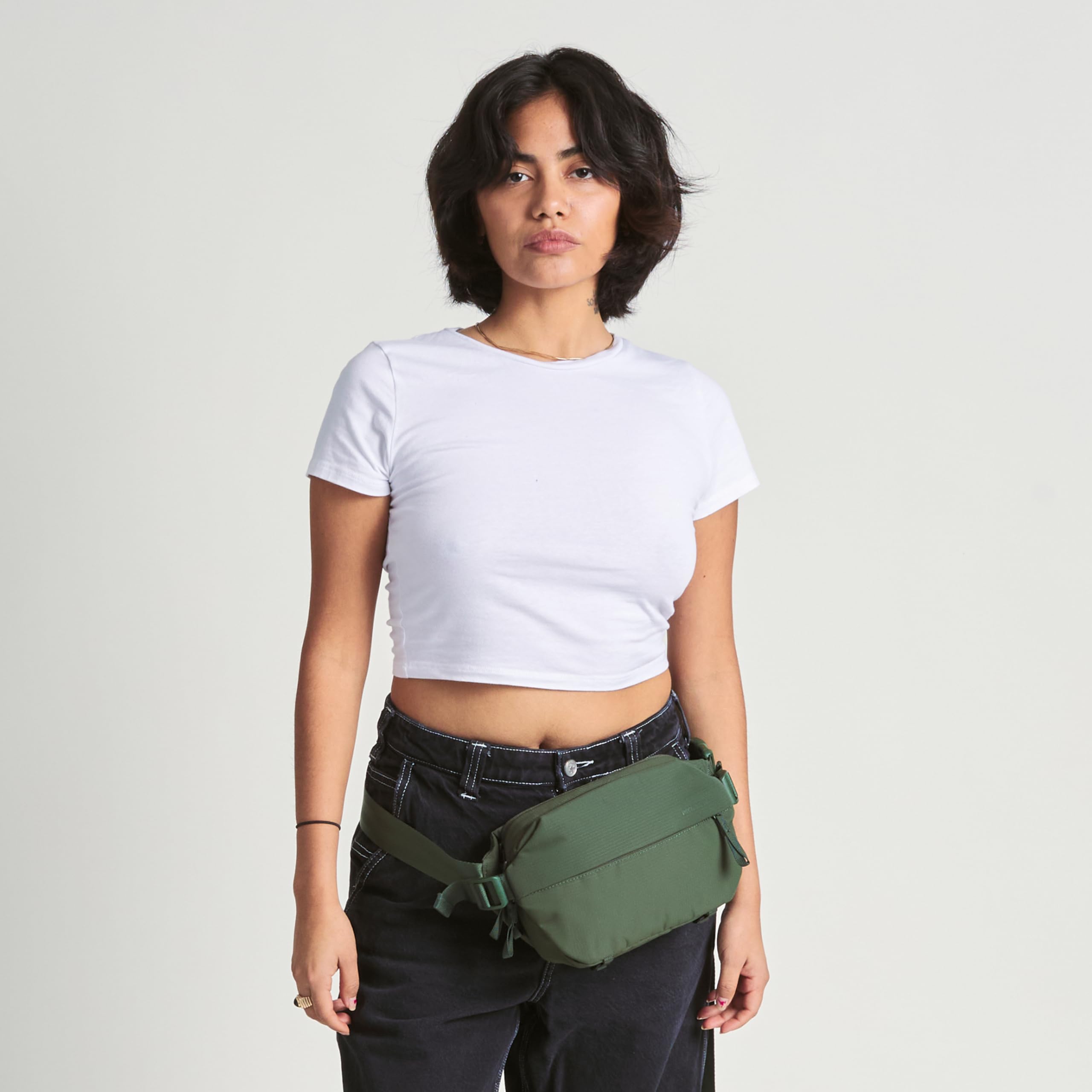 Moment Everything Sling – wodoodporna torba crossbody na co dzień | rozmiary 2 l i 4 l
