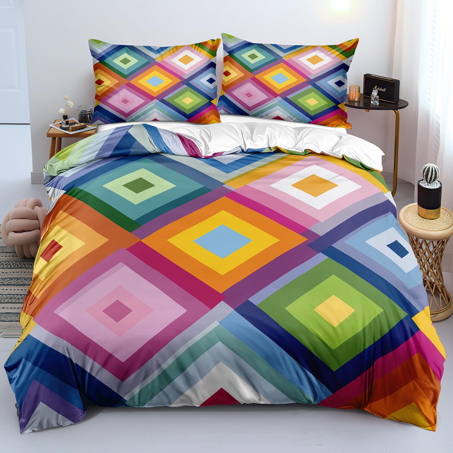 Housse de couette à rayures arc-en-ciel créant un cocon joyeux pour chambre d'enfant