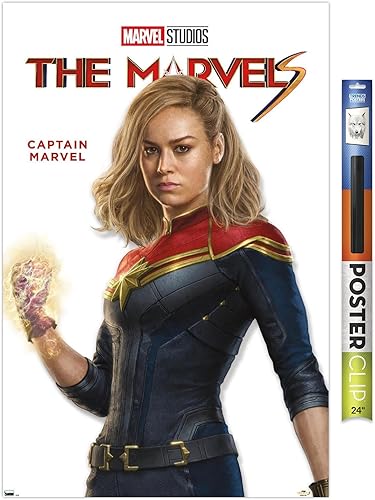Trends International Marvel The Marvels - Póster de pared de la serie Capitán Marvel Feature Series, 22.37 x 34.00 pulgadas, paquete de póster y