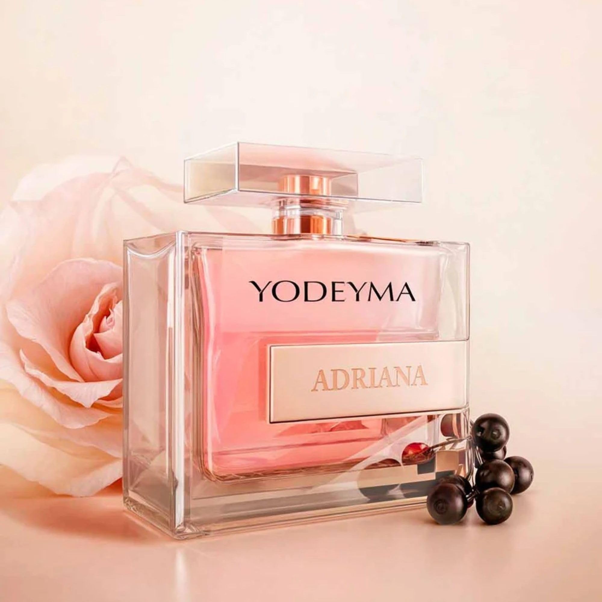 Yo.dey.ma Adriana Profumo Donna Offerta Eau de Parfum 100 ml con Note di Ribes Nero e Rose - Idee Regalo Donna incluso MakoRex Spruzzino Nebulizzatore Portaprofumo da Viaggio Ricaricabile da 5 ml Rosa