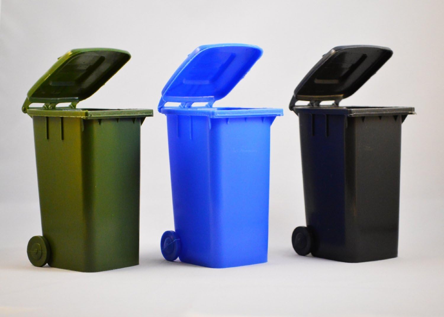 Set of 3 Toy Trash Cans - (Blue, Dark Grey, Green)