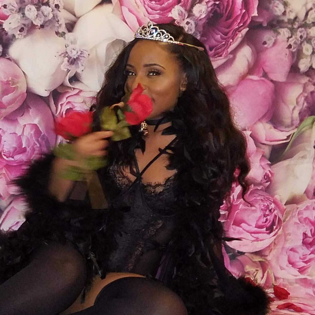 Amazon | 10x10フィート ピンクローズ フローラル ウェディング背景