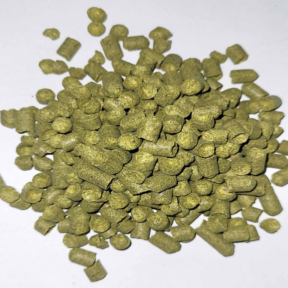 Malzmischung obergäriges Helles mit Hopfen und Bierhefe geschrotet oder ungeschrotet (20 Liter, geschrotet)