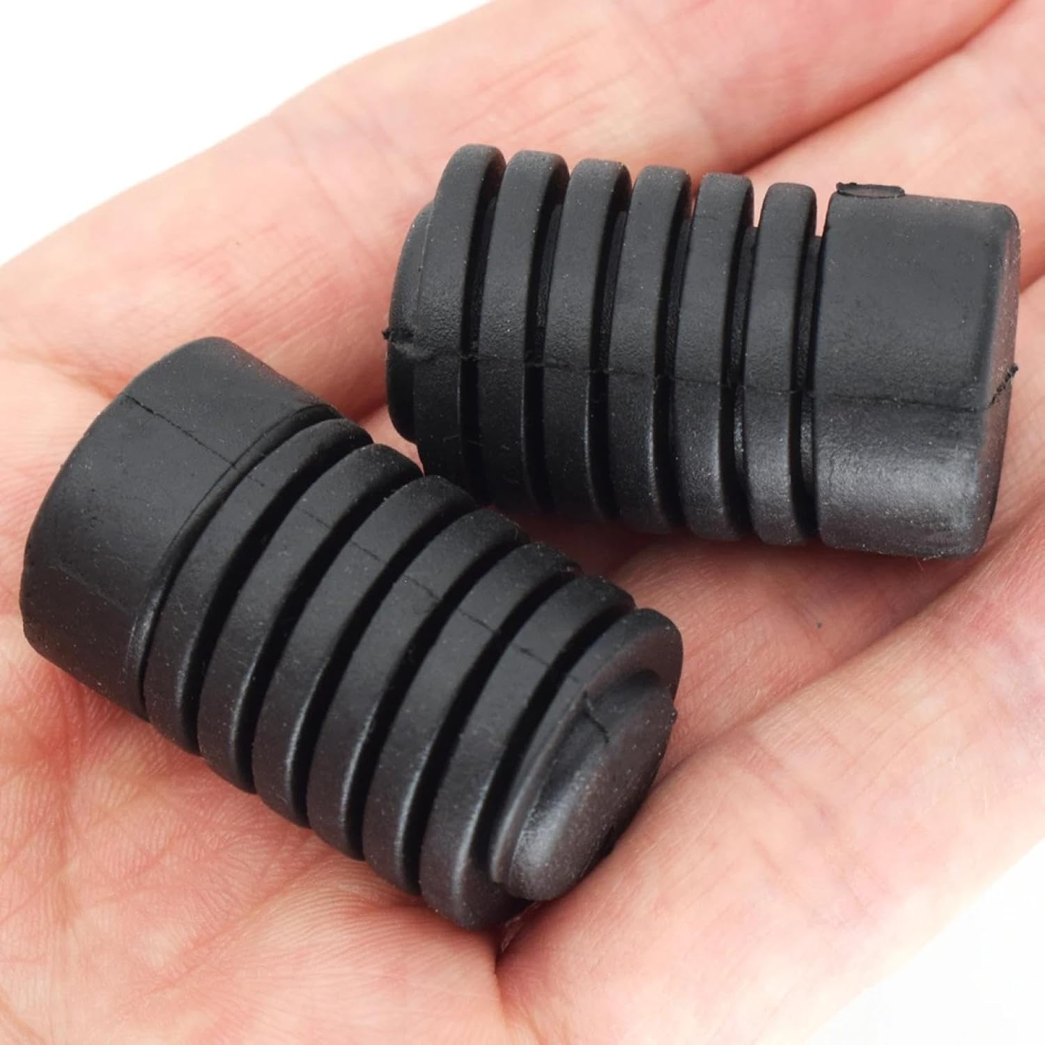 Car Fastener Clips for Nissan Juke F15 2010-2019, Car Bonnet Grommet Mount Sleeve Hood Cushion Trunk Rubber Buffer(1Pcs)