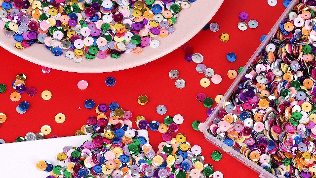 3000 Paillettes Rosse A Coppa Da 4mm – Set Arcobaleno Iridescente Per Cucito, Ricamo E Fai-da-te