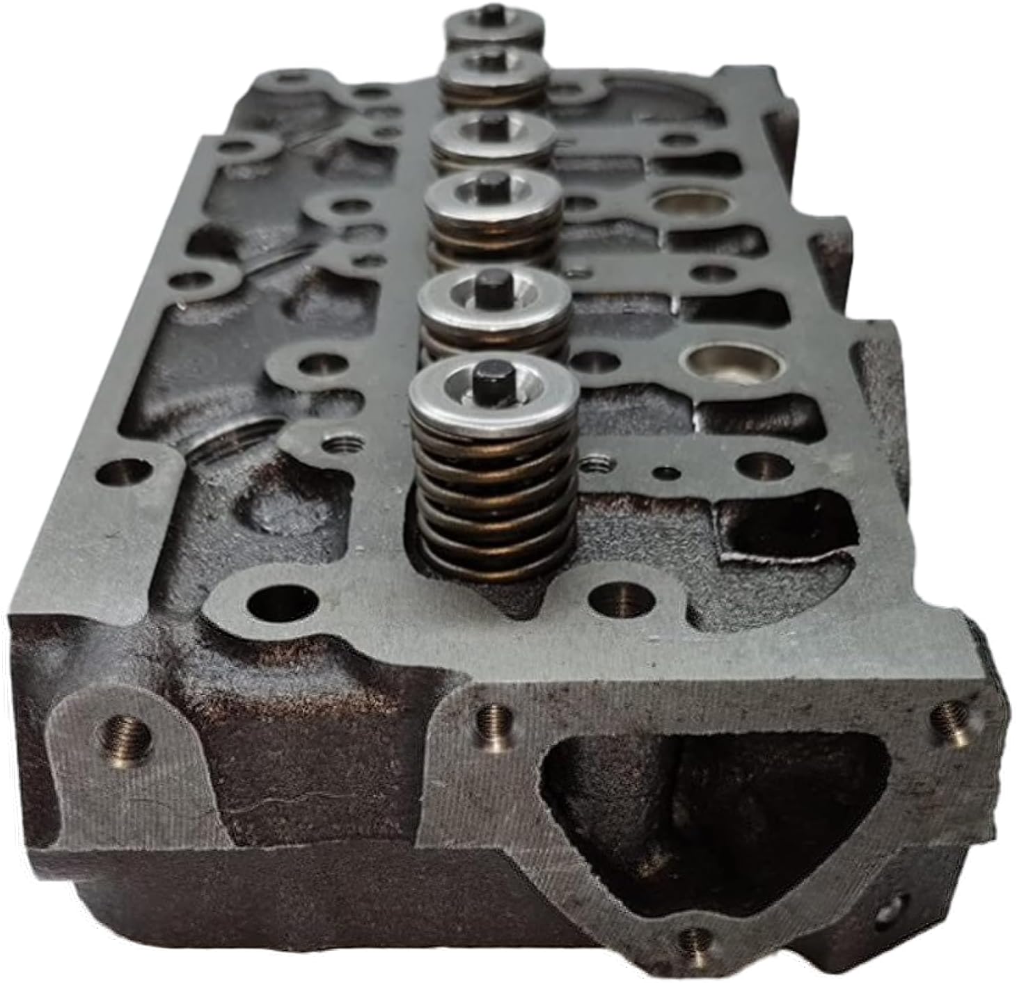 Cylinder Head Compatible for Kubota Engine D722 (Complete Cylinder Head with gasket set, Type A: with hole)