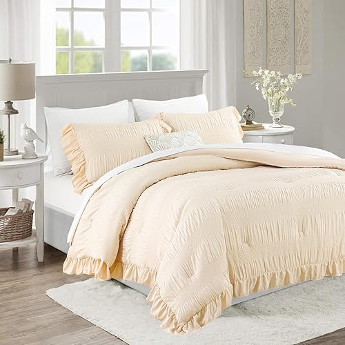 Miniatura 8 de Edredón beige tamaño King con diseño de sirsaca con bordes con volantes, juego de ropa de cama beige ultrasuave de 3 piezas, juego de edredón