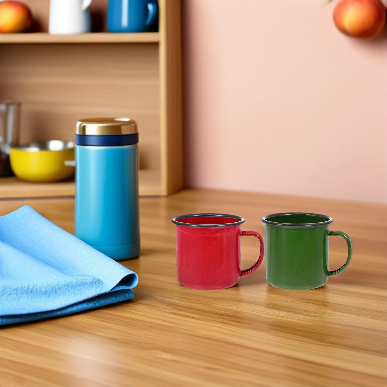 Emaille-Teetasse, 4-teiliges Emaille-Camping-Set mit Vintage-Stil, rostbeständigen und verbrühungshemmenden Camping-Kaffeetassen