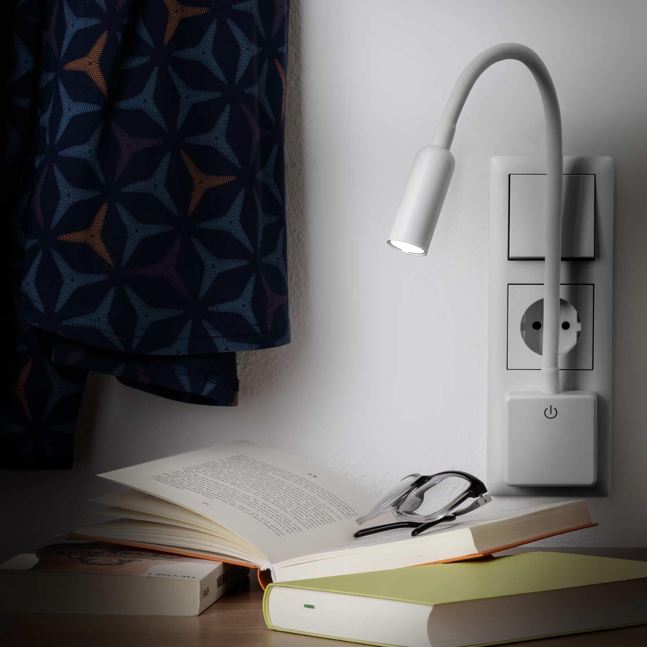 SEBSON Lampara Enchufe Pared LED Blanco, Luz Lectura Regulable | Luz Nocturna Flexible, 4W blanca neutra 4000K, Aplique Pared - Lampara de Noche