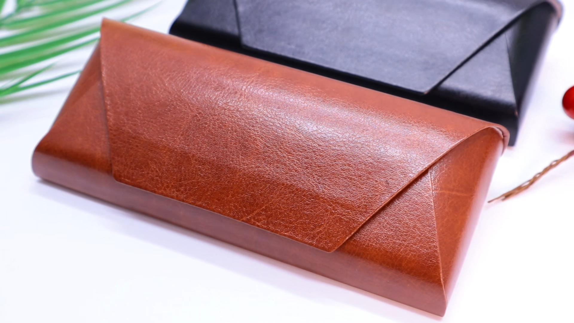 Custodia Occhiali KONO In Pelle Sintetica - Portatile, Morbida - Con Panno Microfibra - Nero/Marrone