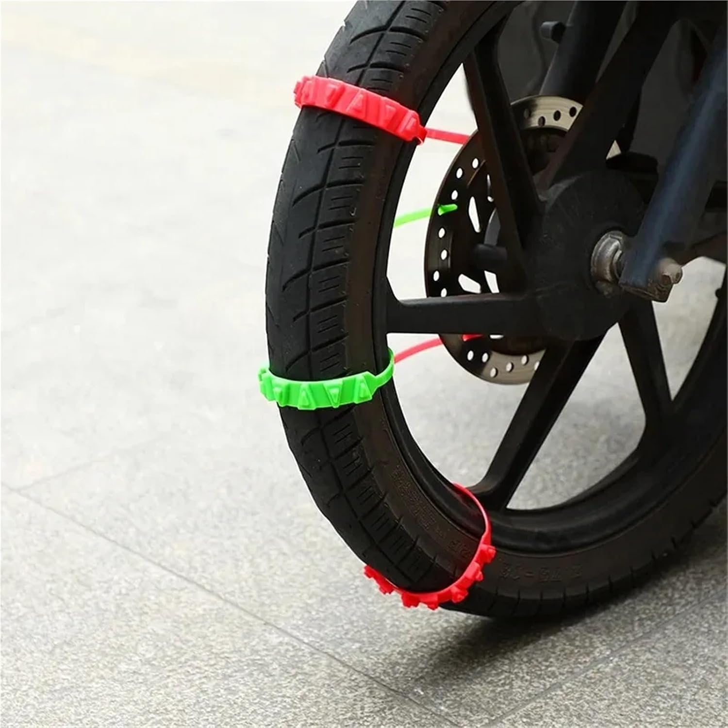 Zip Tie Tire Chains 50pcs Anti-Skid Snow Chains for Motorcycles Bicycles Winter Tire Wheels Non-slip Cable Ties Motorbike Emergency Chain Tool