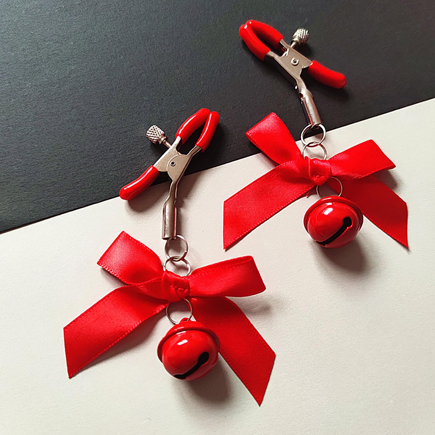 GLMOCM Body Chain Stainless Steel Adjustable Body Ring with Bow Bell Body Clamps Non Piercing Clip on Body Chain for Women Faux Body Clip Jewelry for Women: Red