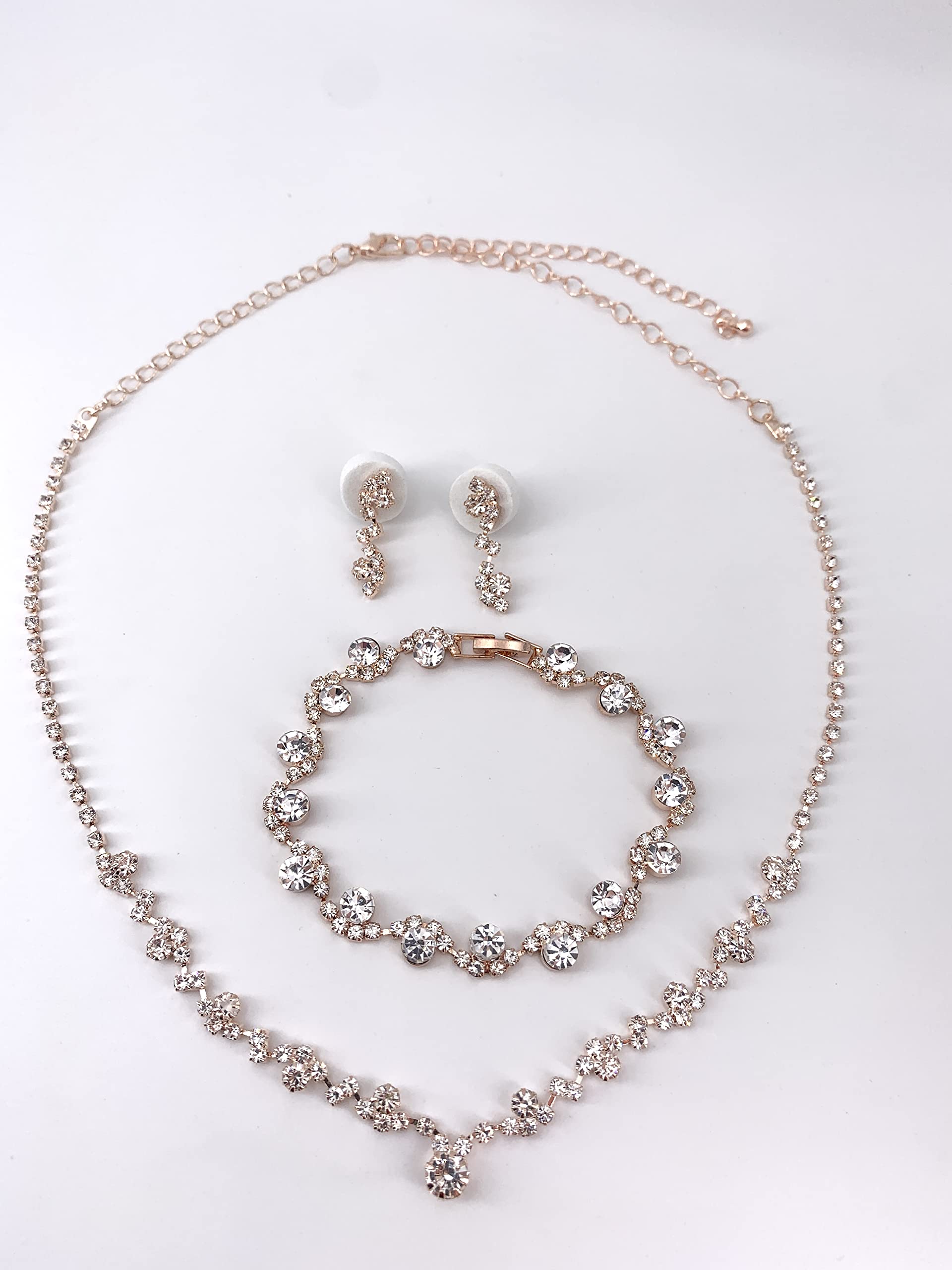 Schmuckset Rosegold – 3-teiliges Strass-Set mit Kette, Ohrringen & Armband – Modeschmuck Set für Damen – festlich & elegant – Geschenkidee