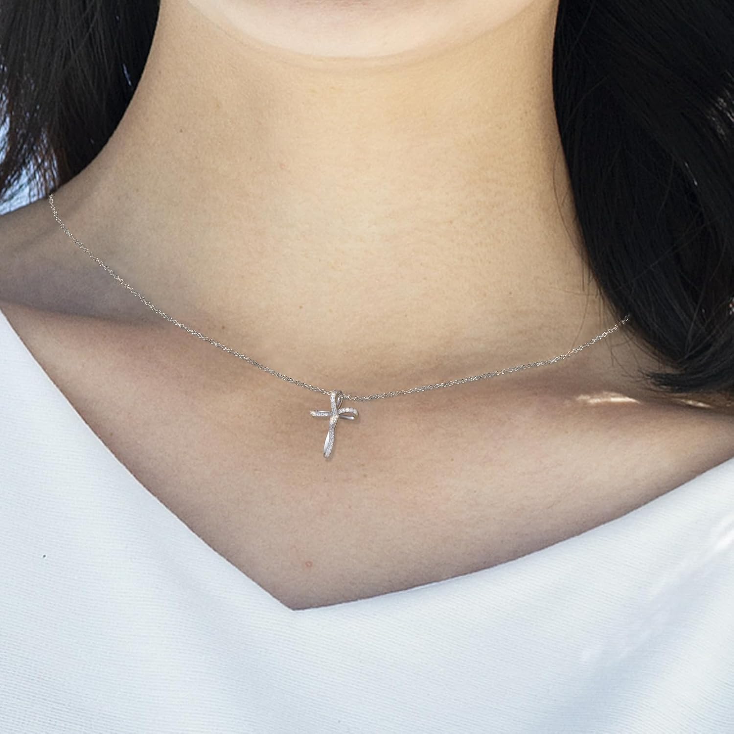 KRKC&CO Moissanite Cross Necklace for Women: D Color VVS1 0,09-0,3ct, 925 Vermeil Sterling Silver, Hypoallergenic Petite Pendant, Luxury Gifts for Birthday Anniversary Wedding, Gift Box with Handles - Image 2