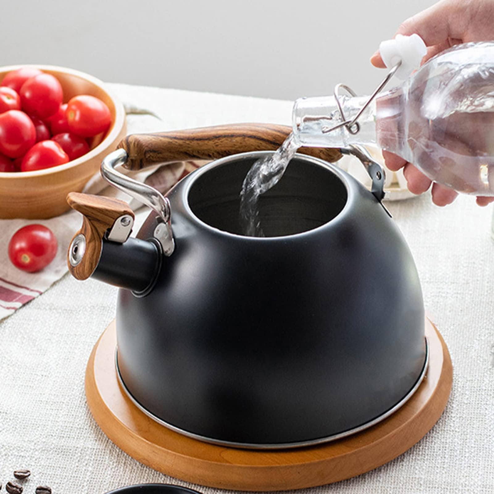 Teekessel aus Edelstahl mit Holzgriff, Pfeifkessel Induktion 3 l, Retro Teekanne, Wasserkocher für Elektroherde, Gasherde und Keramik (schwarz)