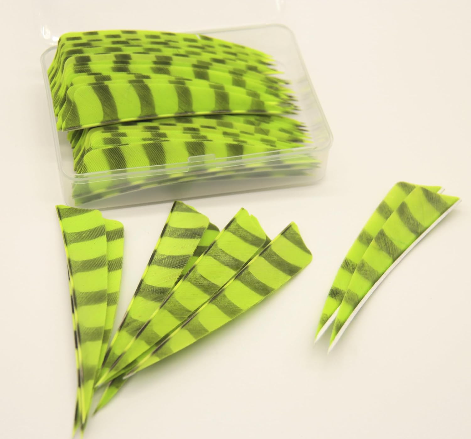 4 Inch Shield Shape Barred Color Fletching Feather for Archery