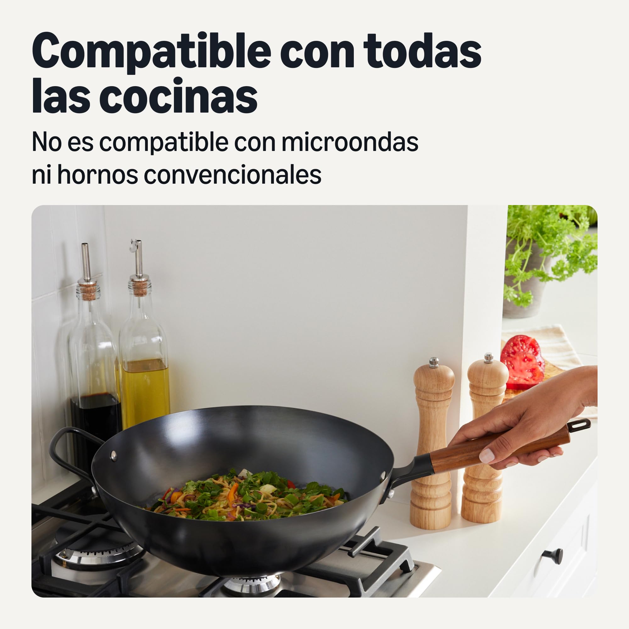 Amazon Basics Wok de Acero al Carbono Presazonado con Asa de Madera de Acacia, Compatible con Todo Tipo de Fuegos, 32,0cm
