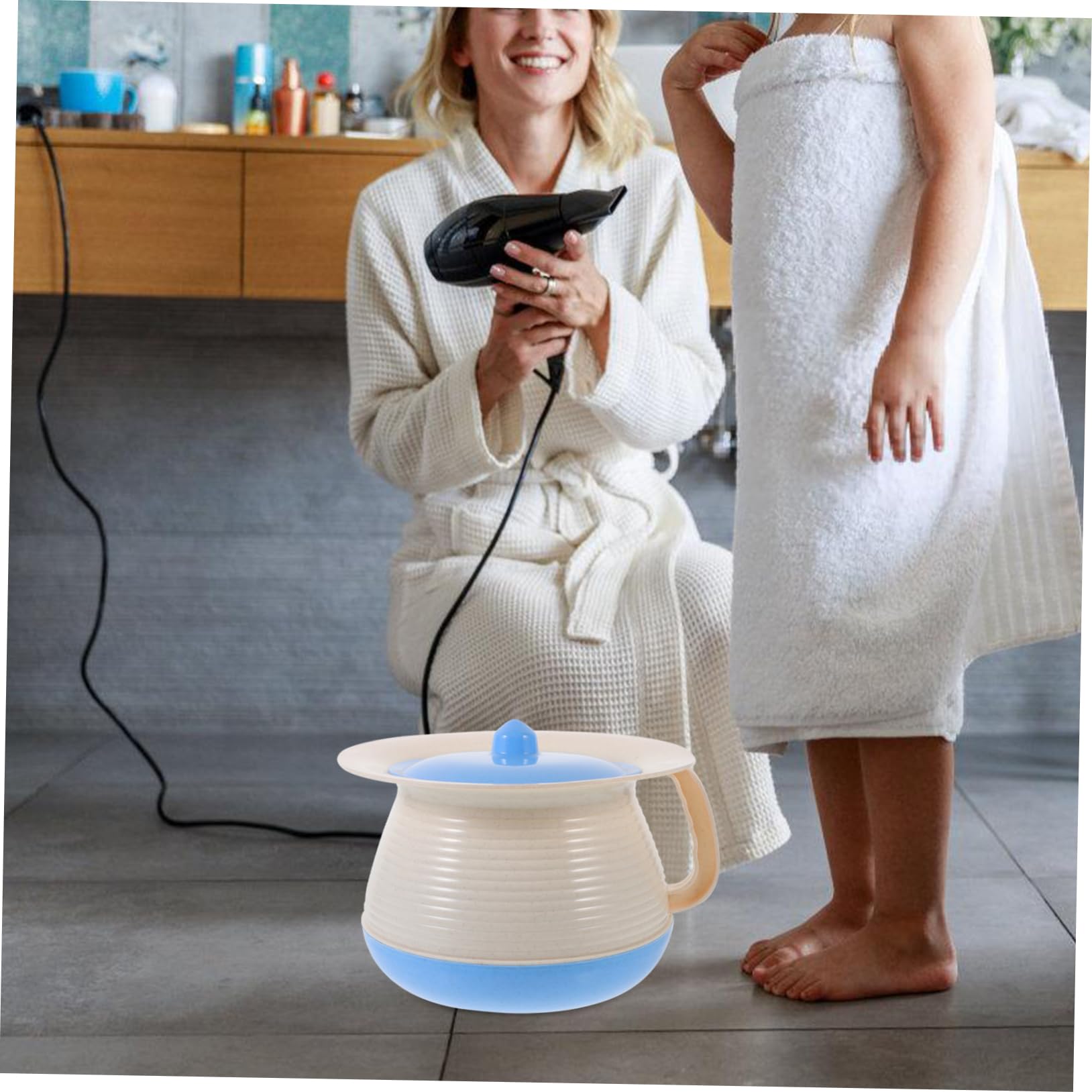 Healeved Pot de Chambre Portable Plastique avec Couvercle pour Garçon Fille et Adultes Urinoir Pratique pour Voyage et Camping Seau à Urine Unisexe Accessoire de Toilette à