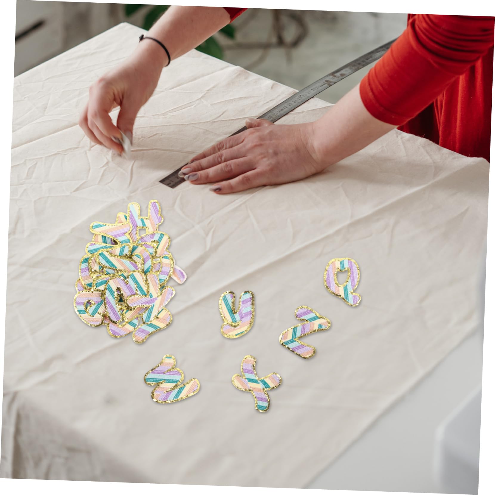 jojofuny 4 Set Toppe Ricamate Decorative Da Applicazioni Termoadesive Per Abbigliamento E Accessori Per Riparazioni E Decorazioni Fai Da Te 26 Pezzi*4