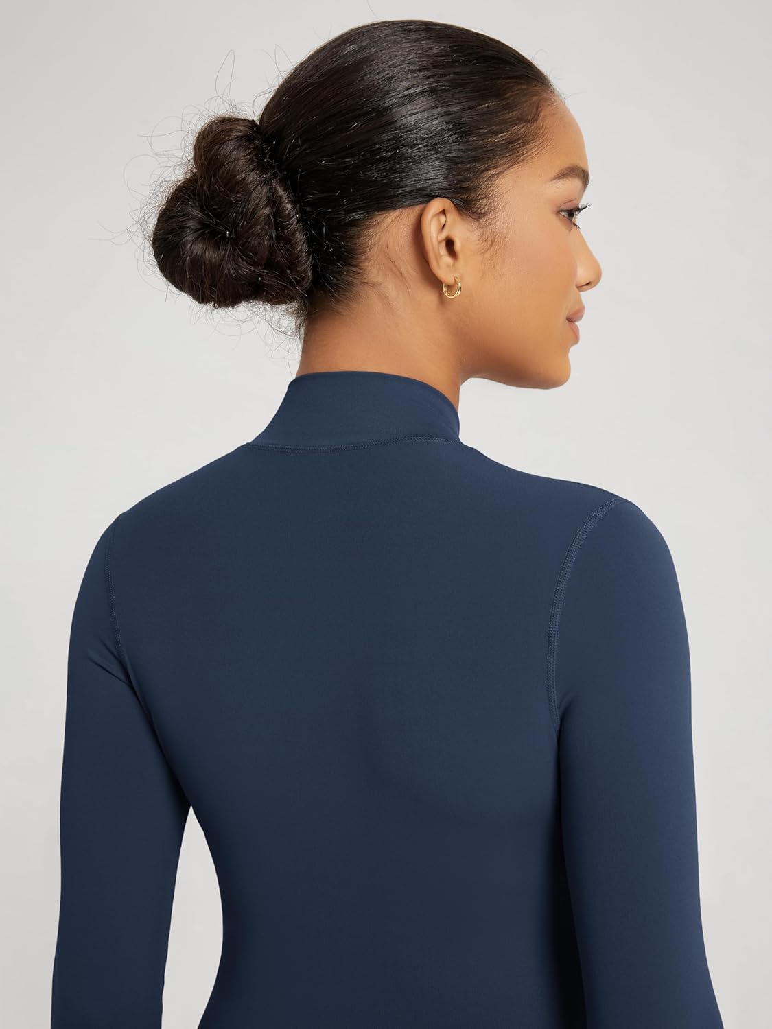 ODODOS Women's Full-Zip Athletic Jacket Cloud Feeling Soft Long Sleeve Slim-Fit Running Gym Workout Yoga Cropped Tops