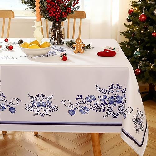 SASTYBALE Mantel rectangular de porcelana azul y blanca de Navidad de 60 x 84 pulgadas, poliéster resistente a derrames y manchas para bufé de