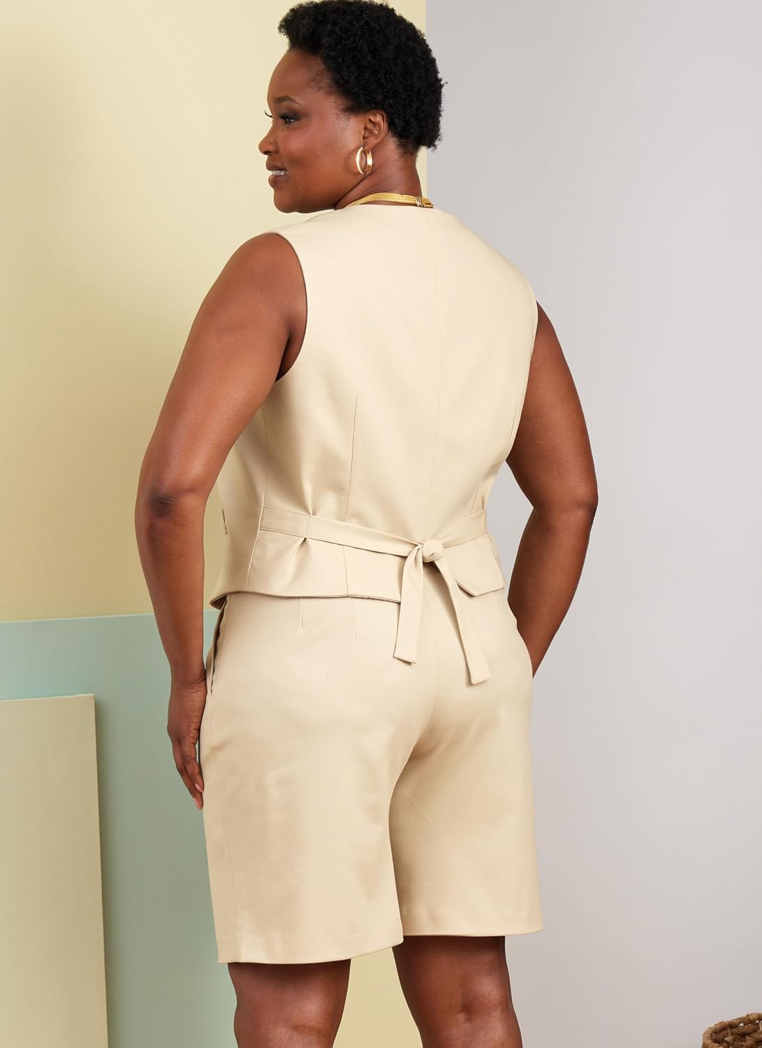 Butterick B6902W2 Women's Vest, Pants and Shorts Sewing Pattern Kit, Design Code B6902, Sizes 20W-22W-24W-26W-28W