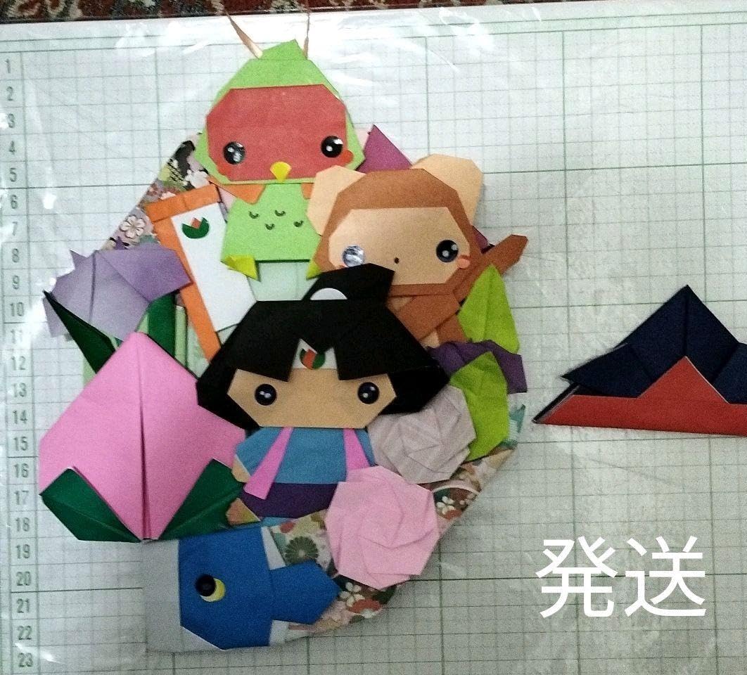 Amazon.co.jp: 再中折り紙 桃太郎リース 春壁面飾り 5月 : おもちゃ